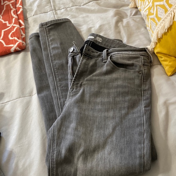 Old navy gray built in warm jeans - Picture 1 of 4